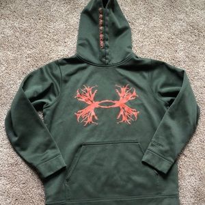 Under Armour sweatshirt